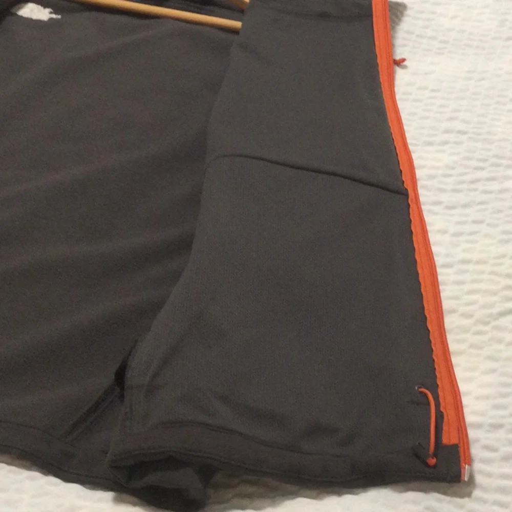 EUC Mens XL The North Face Gray/Orange Vest - Picture 12 of 16